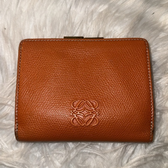 Loewe Gold Kisslock Anagram Cardholder Wallet GUC - Picture 5 of 13